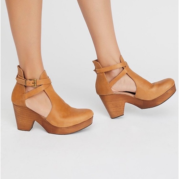 Free People Shoes - Free People Cedar Clogs
